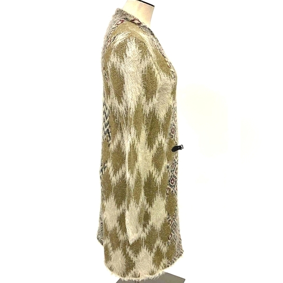 BCBGMaxAzria Women's Brown and Cream Sweater - Picture 5 of 12